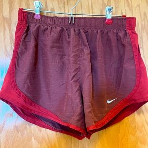 Nike Shorts - S